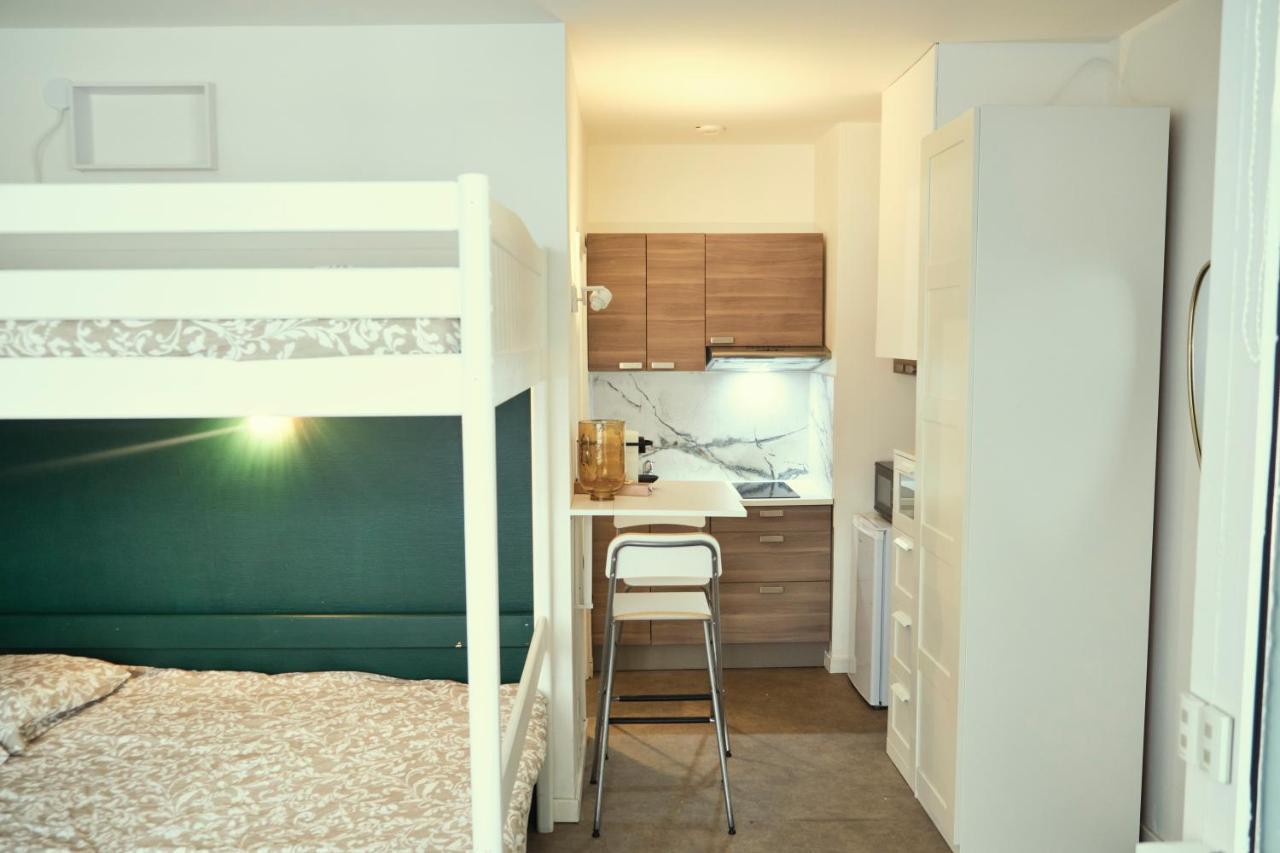 Suite Hanoi Villeurbanne Esterno foto